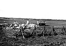 2. Weltkrieg: Biwak hinter der Front.